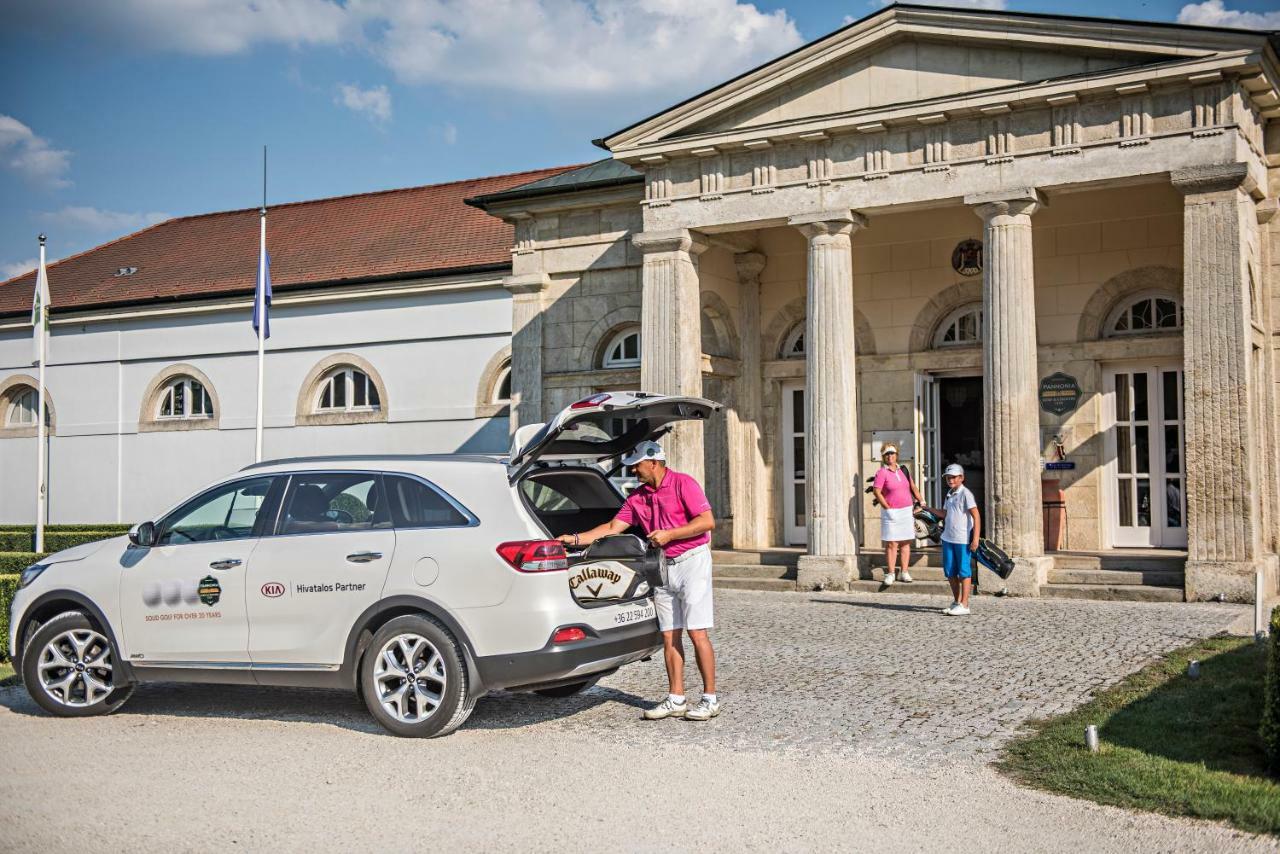Pannonia Golf & Country Club Bed & Breakfast Alcsutdoboz ภายนอก รูปภาพ